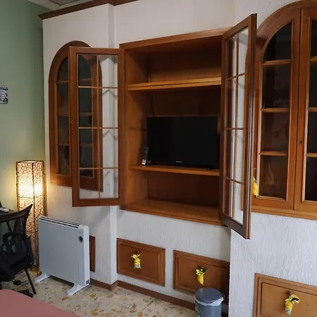 With Private Bathroom ホームステイ