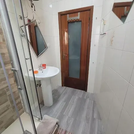 With Private Bathroom エルコラーノ