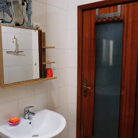 With Private Bathroom Ercolano