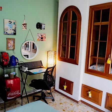 Homestay szállás With Private Bathroom Ercolano